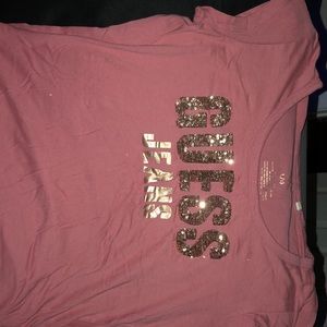 Large pink guess shirt